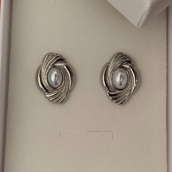 Silver Pearl Swirl Earrings 023
