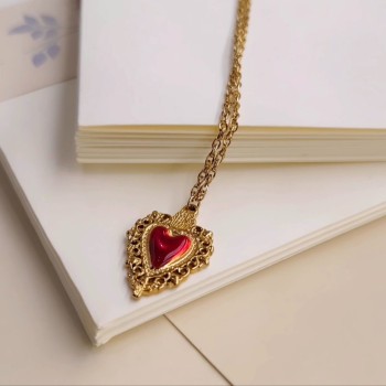 Scarlet heart necklace 12