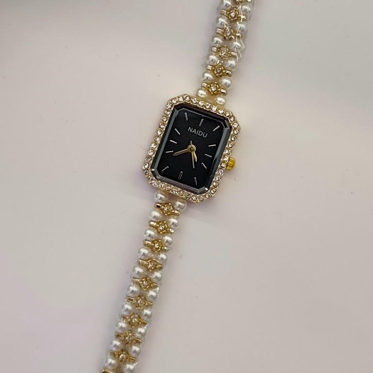 Elara watch 125